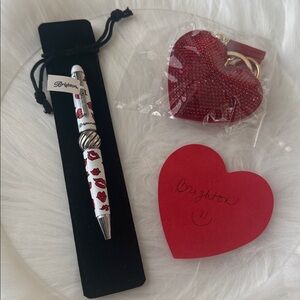 💋🆕💋BRIGHTON PEN PAL SHORT PEN FASHIONISTA LIPS NWT W/ ❤️ Keychain & Velvet pouch